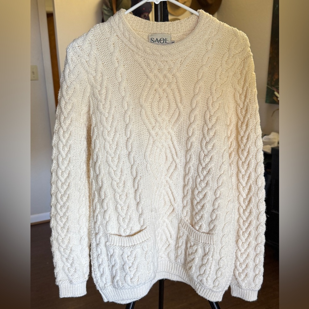 Irish Women's Cable Knit 100% Merino Wool Sweater